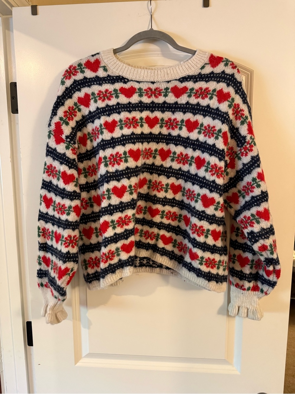 Cream Holiday Heart-Pattern Women's Sweater